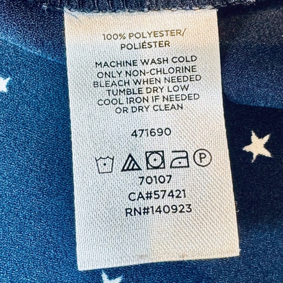 ✨ LOFT | Navy Star Print Blouse – Size Small ✨ - Picture 8 of 12